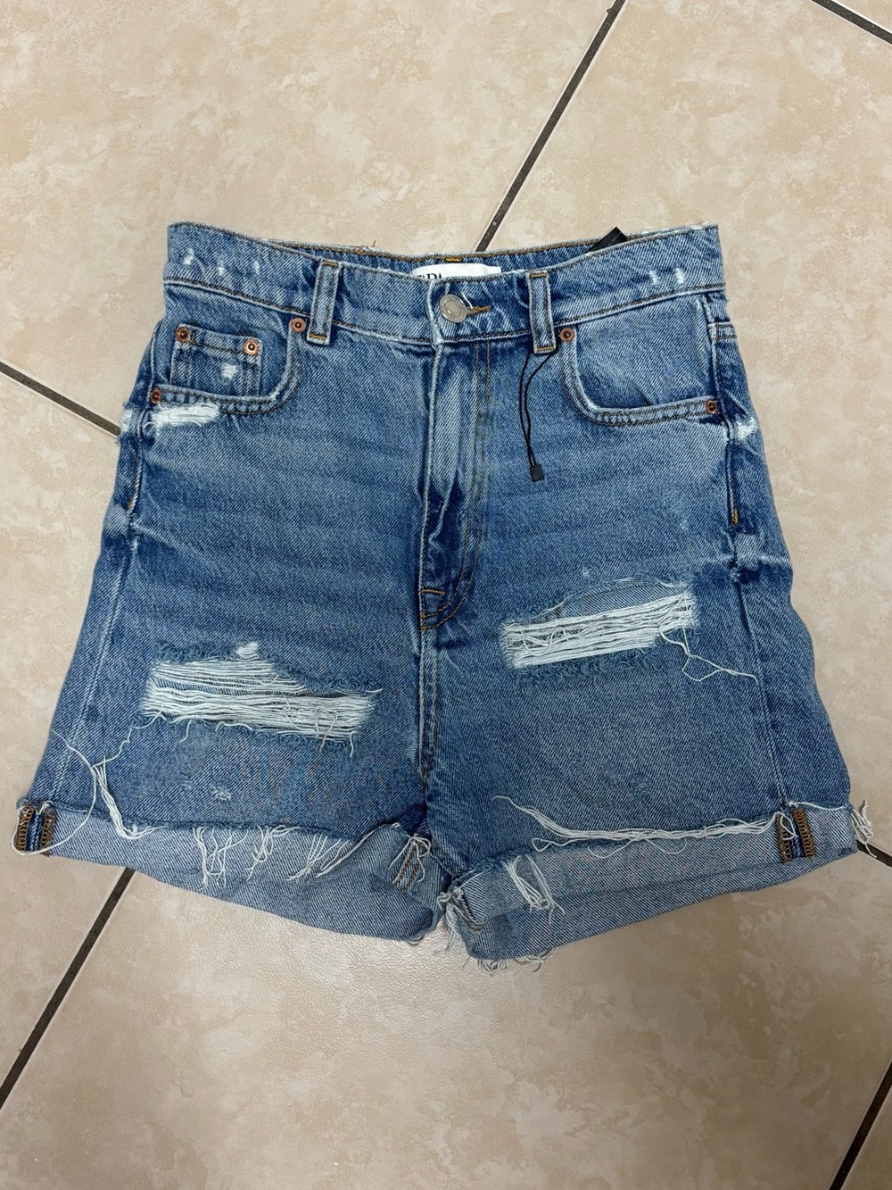Zara The 90’s Bermuda Shorts Size 0